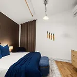 Spacious 3 Bedroom Gem In Trendy Dumbo!