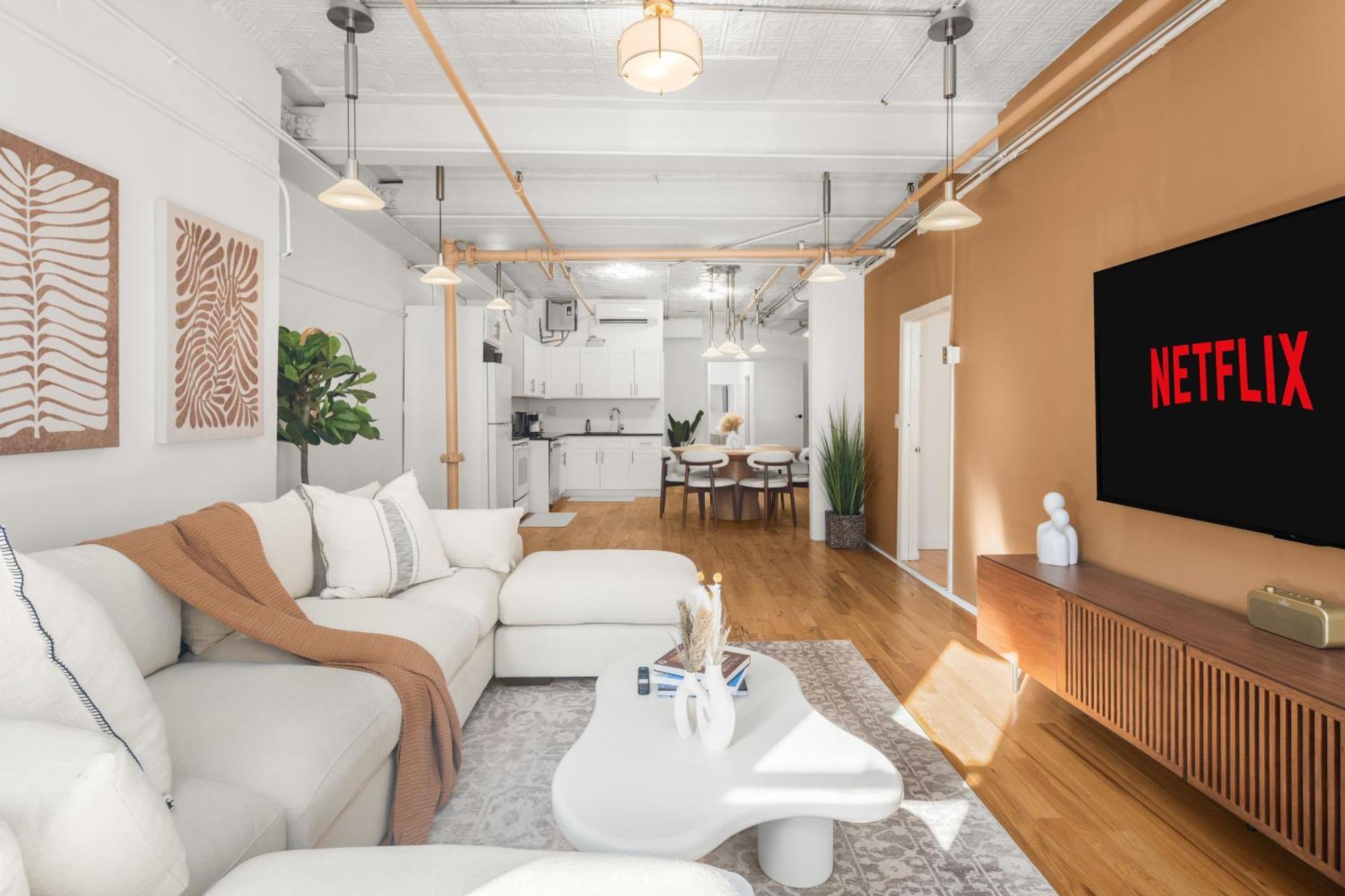 Spacious 3 Bedroom Gem In Trendy Dumbo! * New York